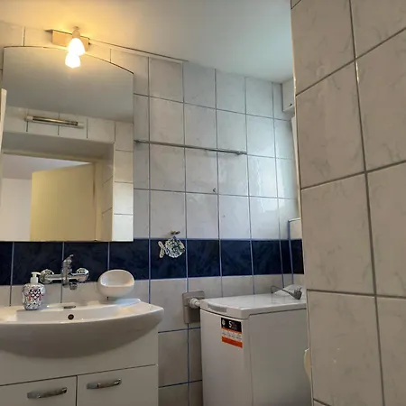 Old Apartman